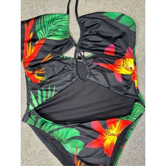 Brand New Fredericks of Hollywood Women’s M Jungle Print One Piece Bathing Suit - Picture 9 of 12